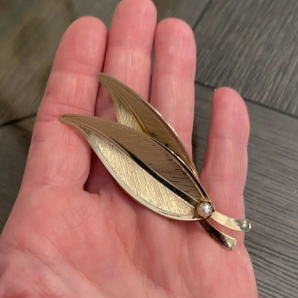 Vintage Double Leaf Gold-tone Pin with Faux Pearl Accent